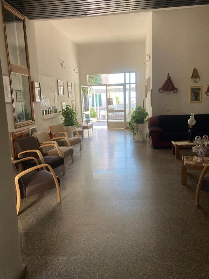 לה קאלטה Hotel L'Ancora מראה חיצוני תמונה