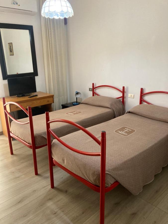 לה קאלטה Hotel L'Ancora מראה חיצוני תמונה