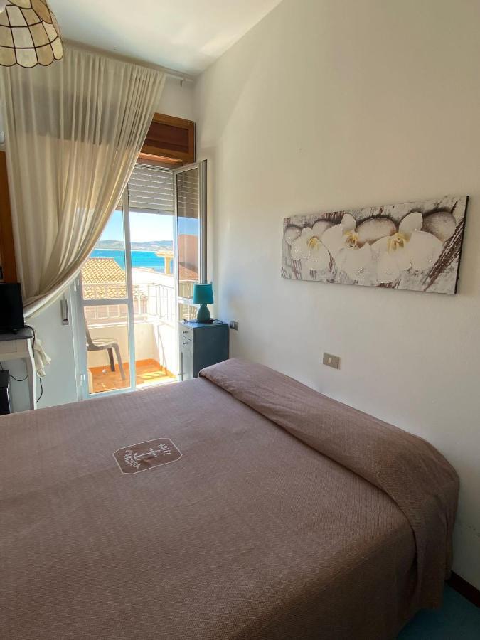 לה קאלטה Hotel L'Ancora מראה חיצוני תמונה